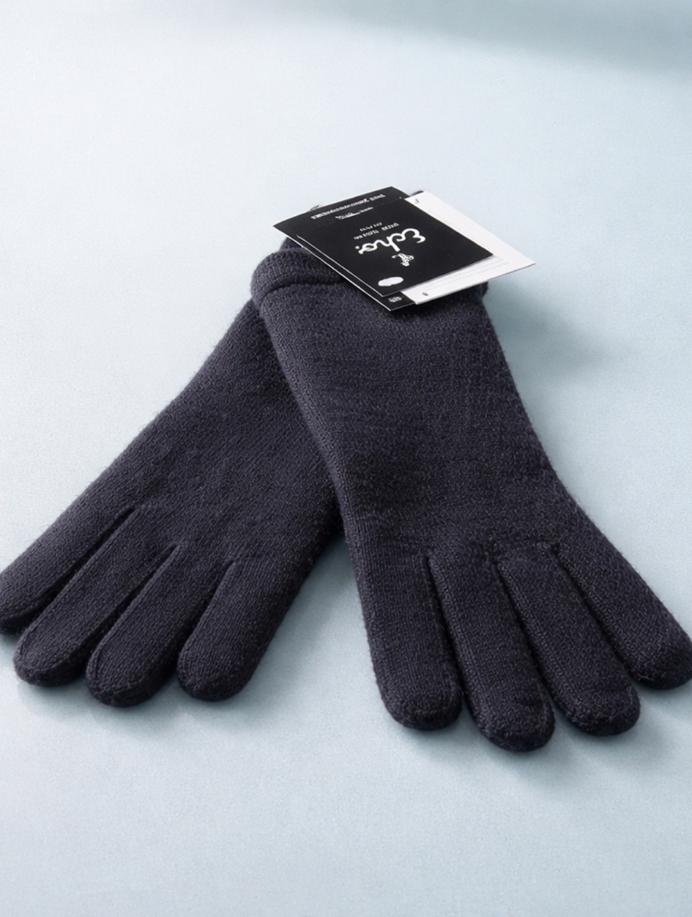 Echo New York Black Touchscreen Compatible Gloves Cashmere. NWT